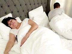 18 jaar, Grote lul, Pijpbeurt, Oudere vrouw, Lul, Hd, Rijpe lesbienne, Orgasme