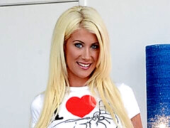 Enthousiasteling, Anaal, Grote lul, Pijpbeurt, Bruinharig, 1 man 2 vrouwen, Masturbatie, Moeder die ik wil neuken