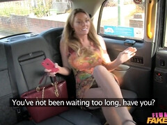 Tetas grandes, Británico, Morena, Penetracion con dedos, Hd, Lesbiana, Lamidas, Realidad