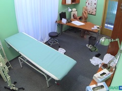カップル, 医者, バック, なめる, 看護婦, オフィス, オマンコ, のぞき