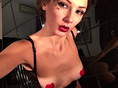 Пальцем, Порка