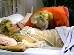 Slaapkamer, Grote kont, Grote lul, Blond, Pijpbeurt, Natuurlijke tieten, Tieten likken, Oud