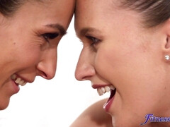 Tetas grandes, Negro, Europeo, Tetas naturales, Coño, Nalgadas, Tatuaje, Trio