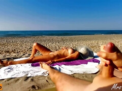 Plage, Gros seins, Queue, Mère que j'aimerais baiser, Maman, Pov, Public, Voyeur