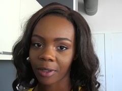 Pijpbeurt, Bruinharig, Zwart, Sperma in gezicht, Handbeurt, Likken, Kut duiken, Geschoren