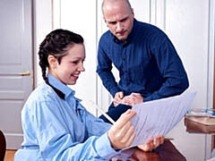 18 ans, Gros cul, Grosse bite, Gros seins, Noire, Sucer une bite, Brunette brune, En levrette