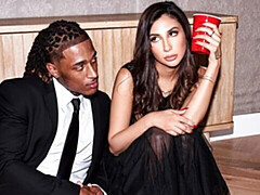 18, デカ尻, デカチン, フェラチオ, 茶髪の, 異人種間, ガリガリ, ティーン