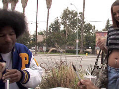 デカチン, 黒人, 三人