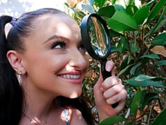 Gros cul, Sucer une bite, Brunette brune, Branlette thaïlandaise, Seins naturels, Dénudage, Tatouage, Adolescente