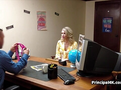 Amateur, Belle grosse femme bgf, Gros seins, Blonde, Mature, Mère que j'aimerais baiser, Bureau, Espionne