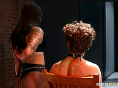 ブロンド, ブーツ, 指いじり, 毛深い, 穴開きパンティ, タトゥー, ヒモパン, おもちゃ