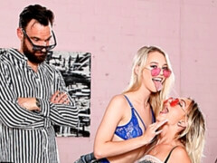 お尻, ブロンド, フェラチオ, 剃毛, ストッキング, ティーン, 三人, オッパイの