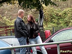 Sucer une bite, Tir de sperme, Allemand, Hd, Maman, De plein air, Public, Voyeur