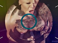Nana, Grosse bite, Gros seins, Blonde, Sucer une bite, Branlette thaïlandaise, Suçant, Nénés