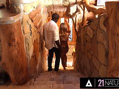 18 летние, Из жопы в рот, Большие сиськи, Минет, Глубокая глотка, Крошечные, Молодые и анал, Сиськи