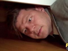 Chambre à dormir, Gros seins, Blonde, Sucer une bite, Brunette brune, Queue, Esclave, Nénés