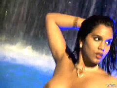 Brunette brune, Mère que j'aimerais baiser