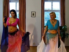 Belle grosse femme bgf, Gros seins, Compilation, Femme couguar, Queue, Lesbienne, Mère que j'aimerais baiser, Naturelle