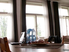 18 jahre, Tschechisch, Fingern, Lesbisch, Milf, Mutti, Realität, Jungendliche (18+)