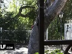アメリカ人, デカ尻, デカパイ, 着衣女と全裸男, 口内発射, Hd, 熟年, 淫乱熟女
