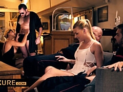 Tetas grandes, Rubia, Estilo perrito, Doble penetracion, Grupo, Hd, Lencería, Medias largas