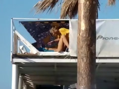 Fucky-Fucky On Public Beach While Mate Sleeping Near Thems