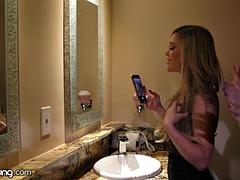 69, 舐める尻, なめる, タトゥー, 三人, オッパイの