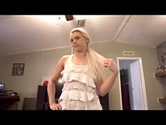 Blond, Pijpbeurt, Naakte man aangeklede vrouw, Huisvrouw, Rijpe lesbienne, Naakt, Schreeuwen, Strippen