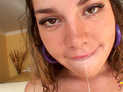 ビーチ, デカ尻, デカチン, 開帳, フェラする