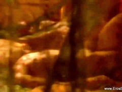 Enthousiasteling, Aziatisch, Handbeurt, Hardcore, Interraciaal, Masseren, Rijpe lesbienne, Moeder die ik wil neuken