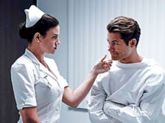 Grosser arsch, Grosser schwanz, Grosse titten, Blasen, Braunhaarige, Hundestellung, Milf, Krankenschwester