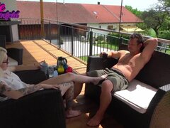 Blonde, Sucer une bite, En gros plan de très près, Mixte, Petite amie, Fait maison, Tatouage, Serré