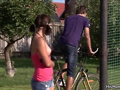 祖父, レズビアン, オナニー, 熟年, 母, 公共, ティーン