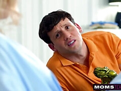 Gros seins, Blonde, Sucer une bite, Européenne, Femelle, Branlette thaïlandaise, Lingerie, Orgasme