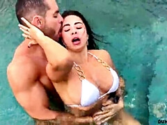 Cul, Grosse bite, Gros seins, Énorme, Embrassement, Fille latino, Muscle, Tatouage