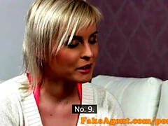 Enthousiasteling, Blond, Pijpbeurt, Rondborstig, Sperma in mond, Sperma shot, Hd, Gezichtspunt