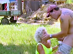 Amateur, Peludo, Al aire libre