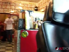 Grote mammen, Blond, Rondborstig, Erotisch, Moeder die ik wil neuken, Realiteit, Softcore pornografie, Alleen