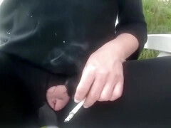 Leie, Masturbation, Milf, Mutti, Orgasmus, Strumpfhose, Pissen, Öffentlich