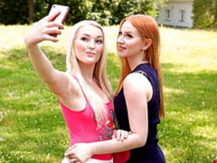 Grote kont, Lesbisch, Likken, Ondergoed, Masturbatie, Moeder die ik wil neuken, Kut duiken, Strippen