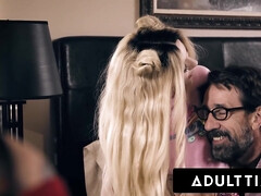 Blonde, Éjaculer dans la bouche, Gorge profonde, Queue, Domination, Faciale, Réalité, Adolescente