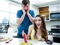 18 jahre, Grosser schwanz, Grosse titten, Blasen, Hundestellung, Behaart, Küche, Jungendliche (18+)