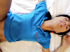 18 jahre, Blasen, Besamung, Hausmädchen, Rasiert, Jungendliche (18+), Titten