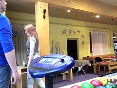 フェラチオ, チェコ, 指いじり, なめる, お金, ハメ撮り, 現実, ティーン