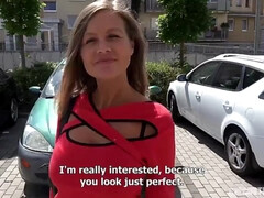 Leie, Grosse titten, Blondine, Blasen, Spermaladung, Mutti, Pov, Öffentlich