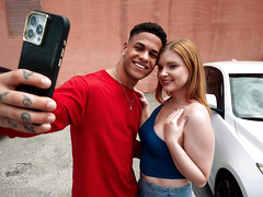 Blondine, Blasen, Auto, Hundestellung, Hd, Interrassisch, Natürlichen titten, Titten