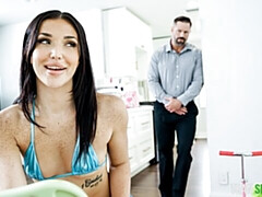 18 años, Culo grande, Verga grande, Mamada, Morena, Estilo perrito, Adolescente, Tetas