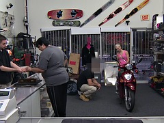 Любители, Красотки, Большой член, Блондинки, Минет, Смазливые, В офисе, Сосущие