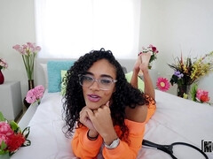 Latina college girl Scarlit Scandal fucks