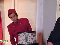 デカ尻, デカパイ, フェラチオ, 手コキする, Hd, 叫ぶ